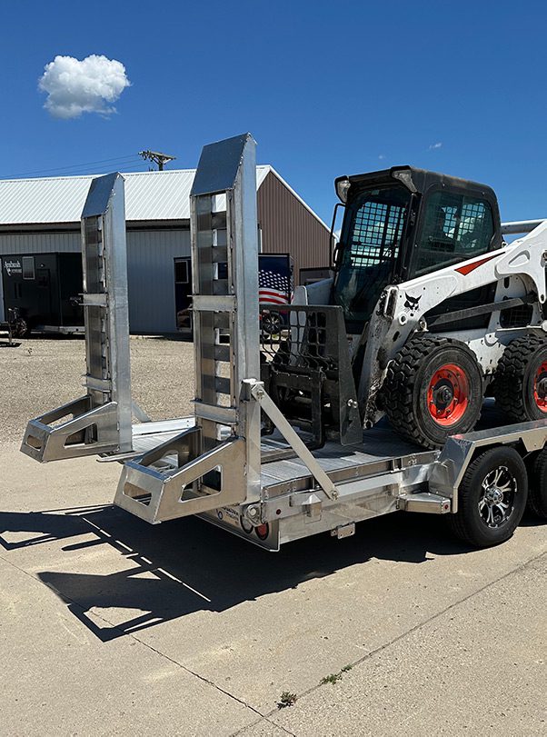 SUPERhaul 18 Specs Featured Side Ramps